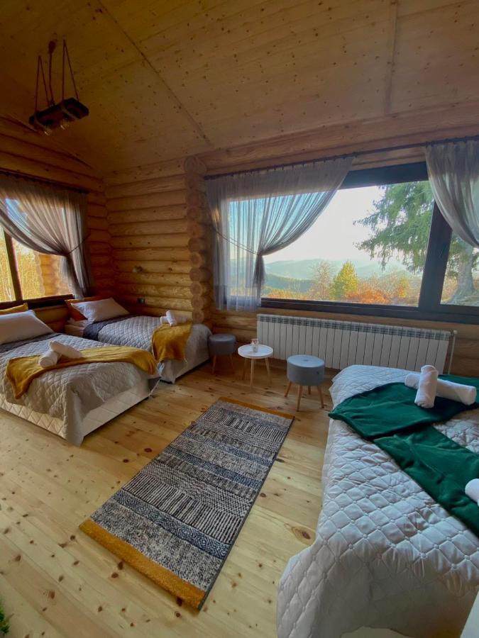 Вила Брезите ปอมโปโรโว ภายนอก รูปภาพ