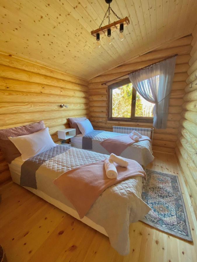 Вила Брезите ปอมโปโรโว ภายนอก รูปภาพ
